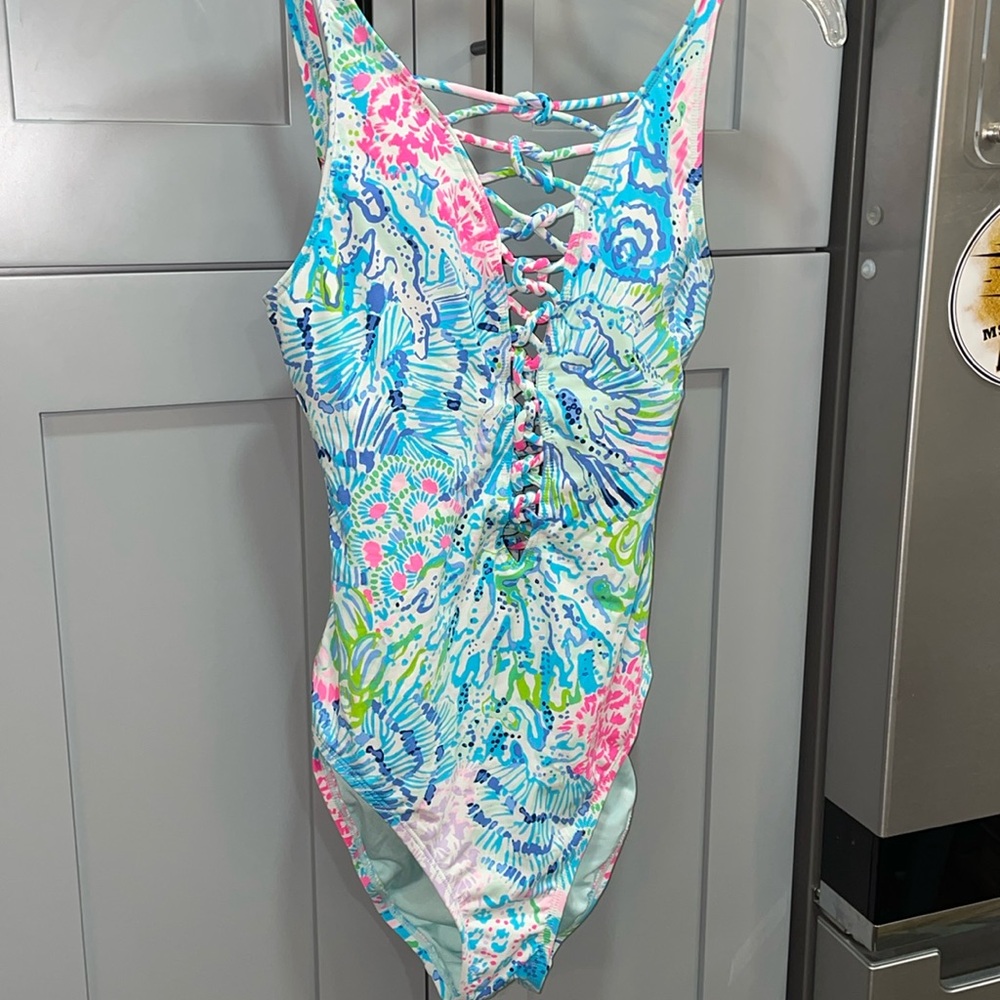 Lilly Pulitzer size 0 sink or swim lattice EUC